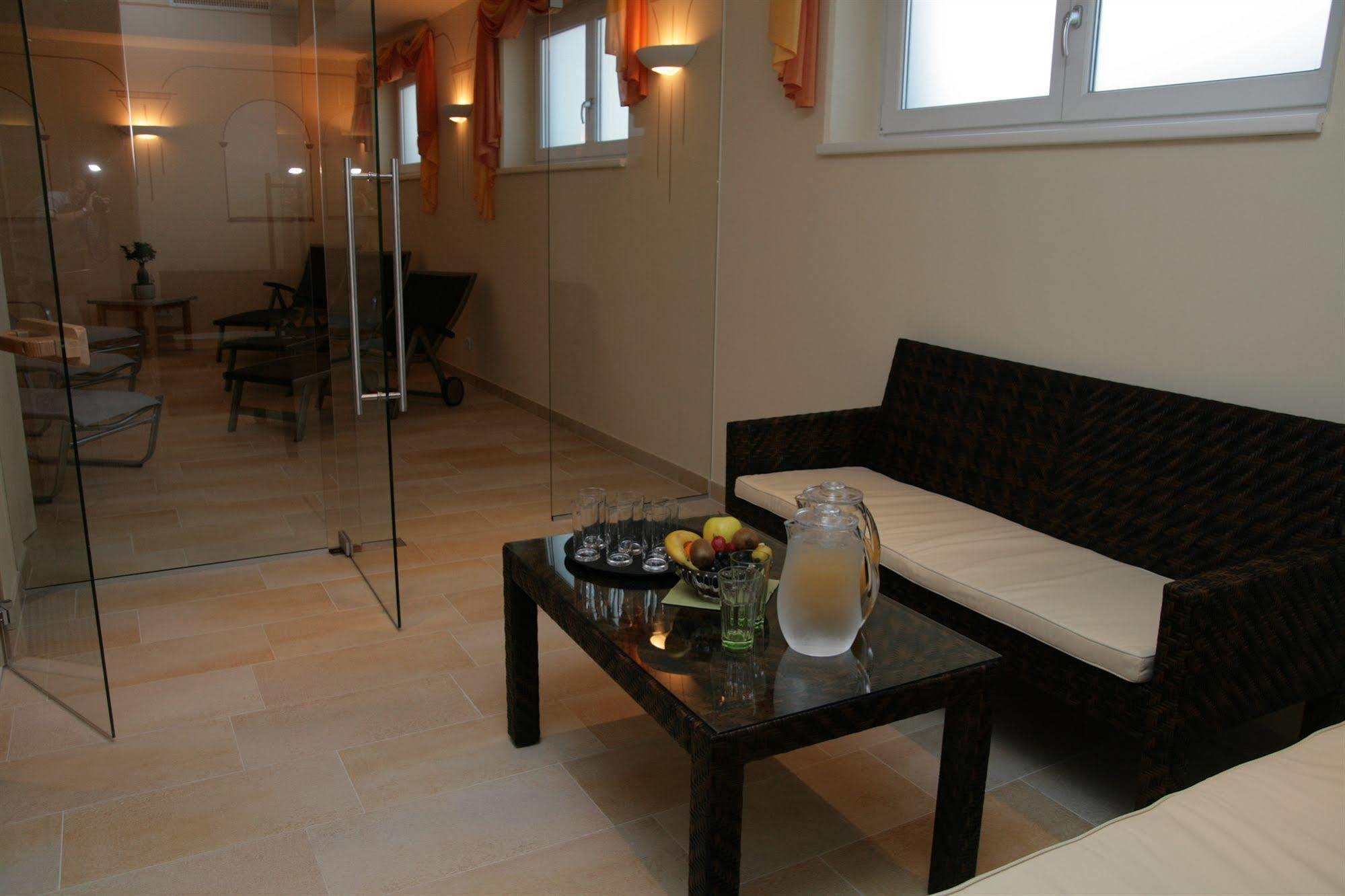 Hotel Roemerhof Tulln An Der Donau ภายนอก รูปภาพ