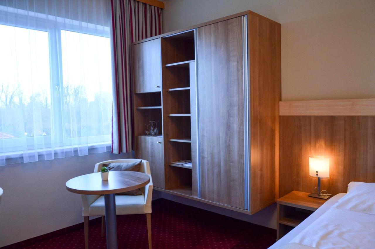 Hotel Roemerhof Tulln An Der Donau ภายนอก รูปภาพ